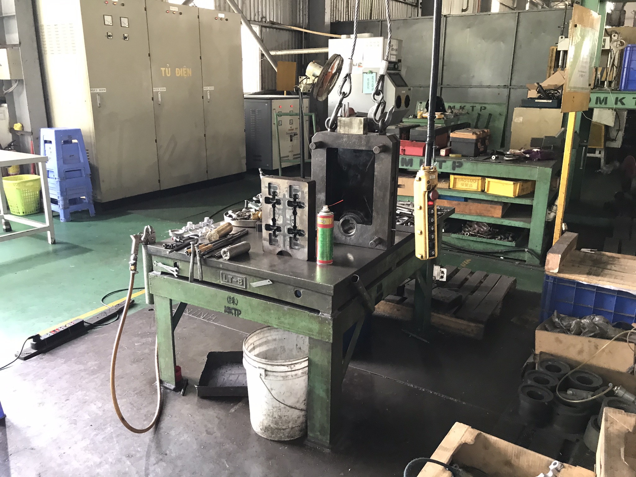Mold making area